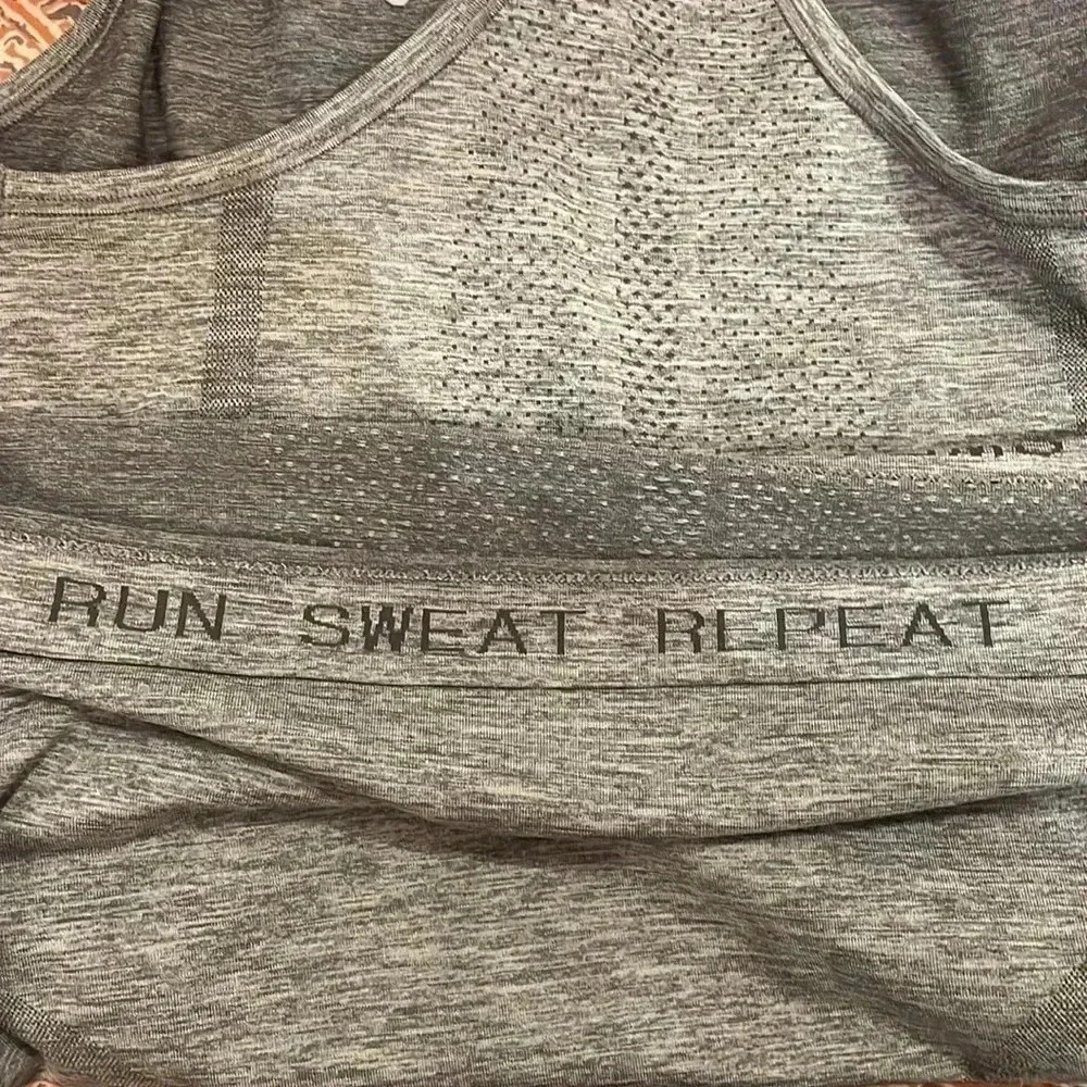 🛑SOLD🛑 Lululemon Swifty Tech- 4 - Picture 9 of 10